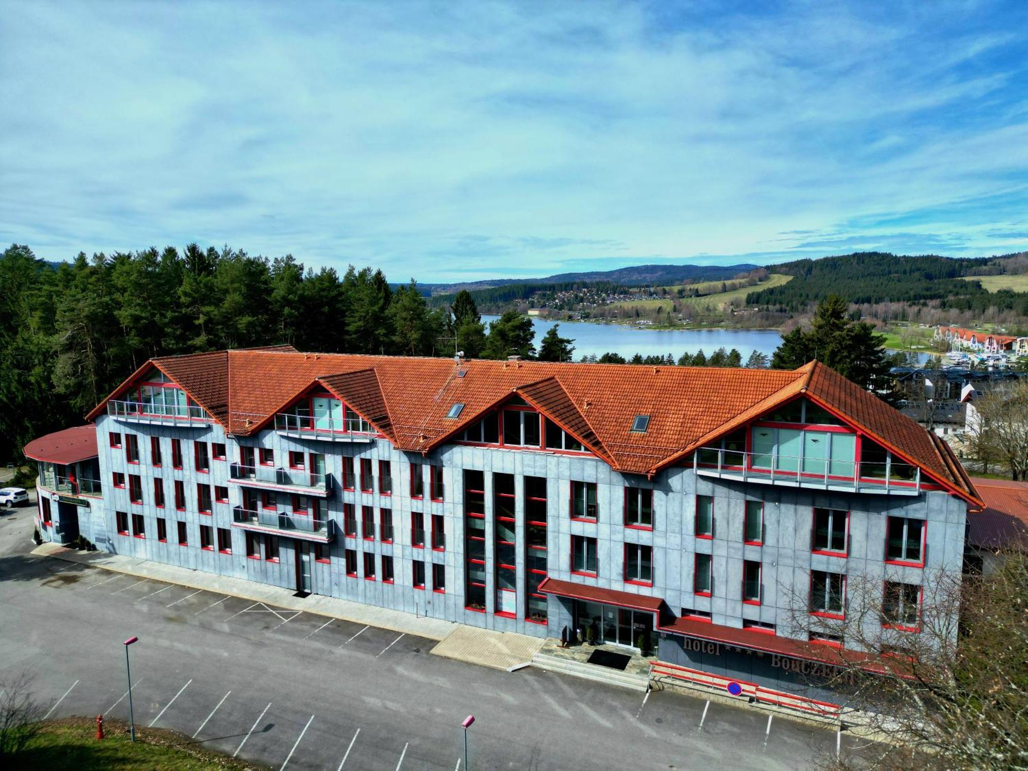 Hotel Bouczech 리프노나드비타보브 외부 사진